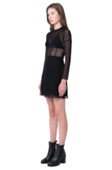 Vestido Recortes Tule Preto