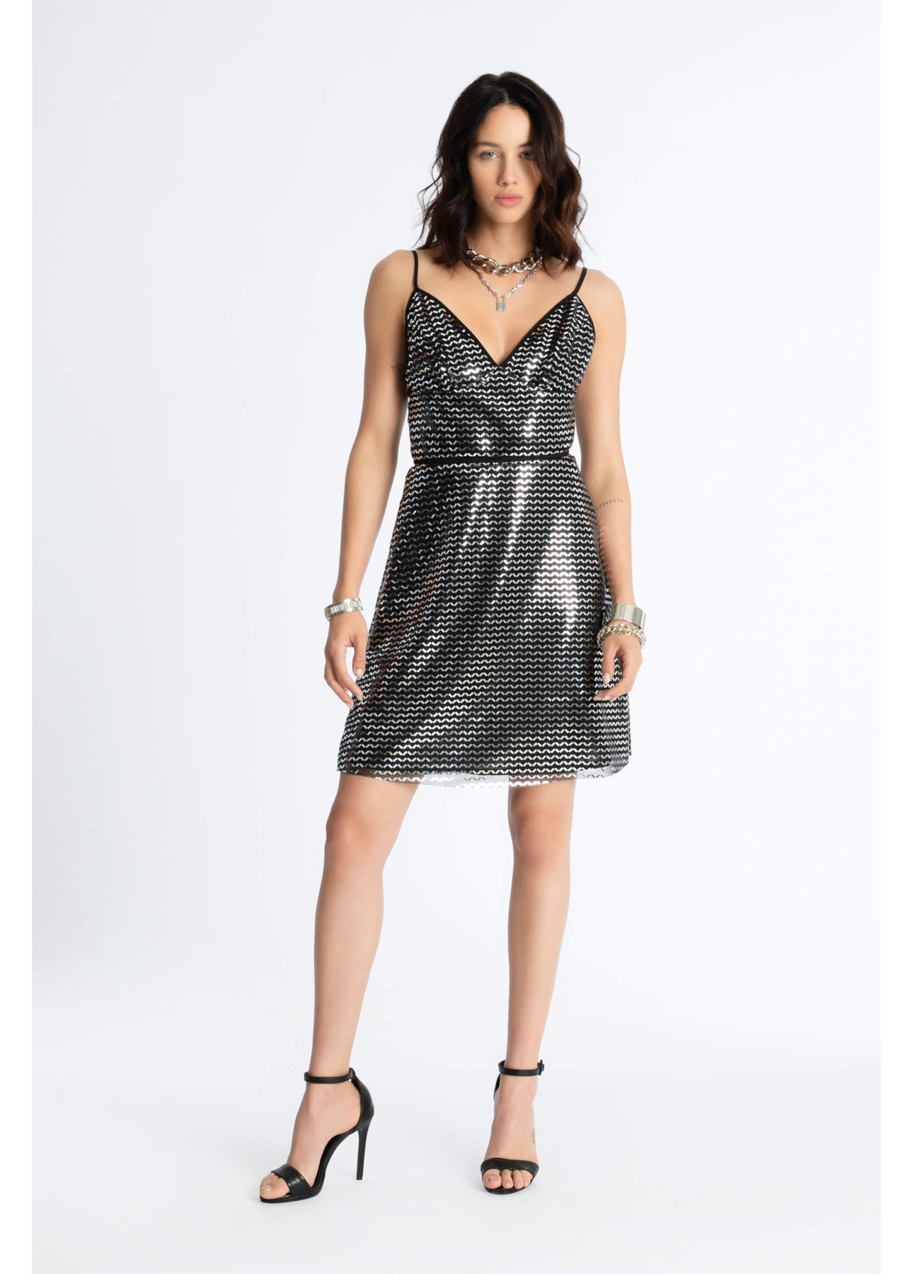 Vestido Tule Chevron Preto