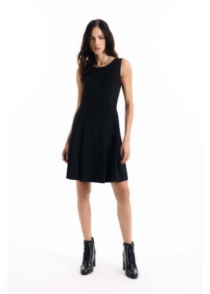 Vestido Way Sleeveless Pleated Preto