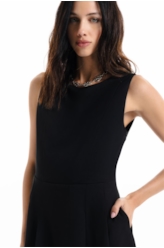 Vestido Way Sleeveless Pleated Preto