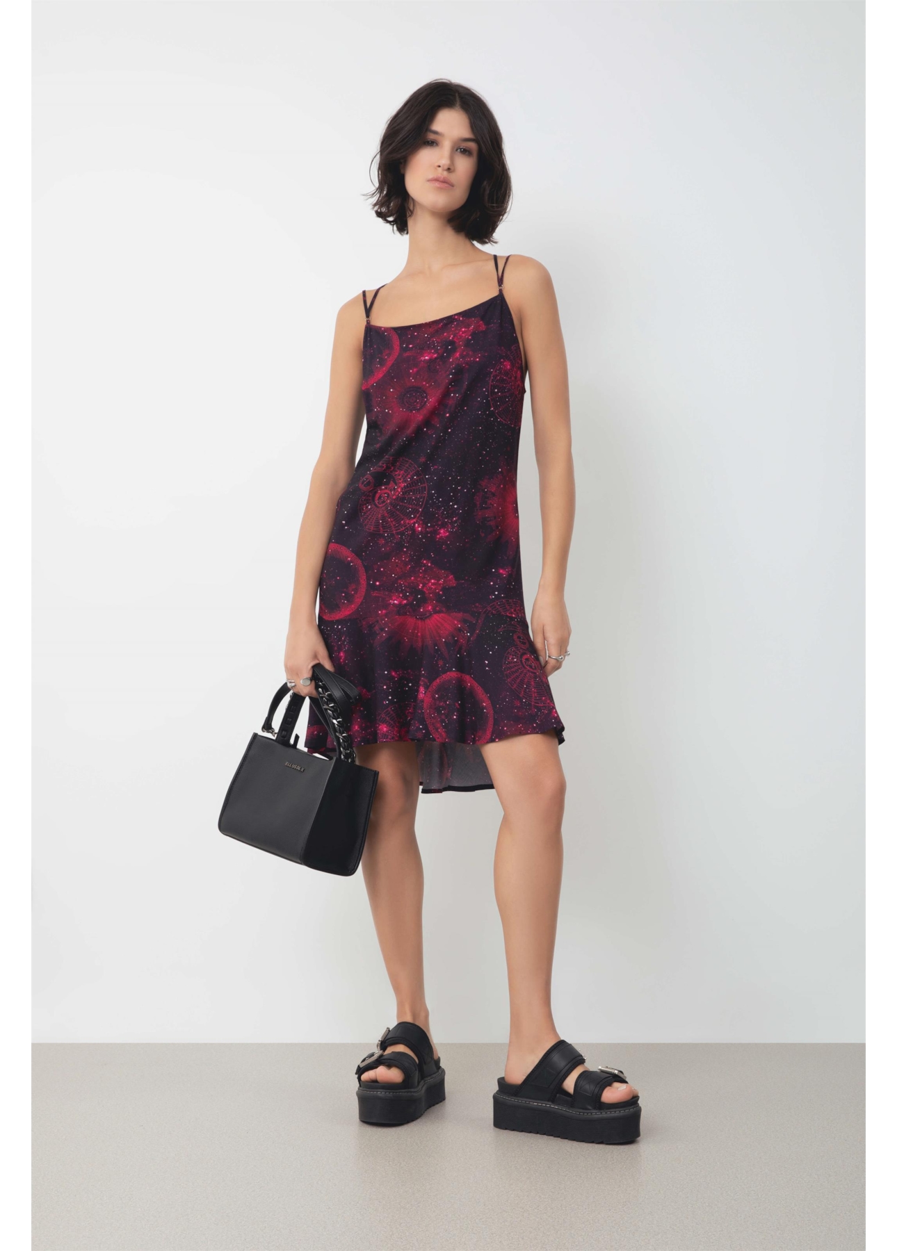 Vestidos Mystical Space Strappy Padrao 2